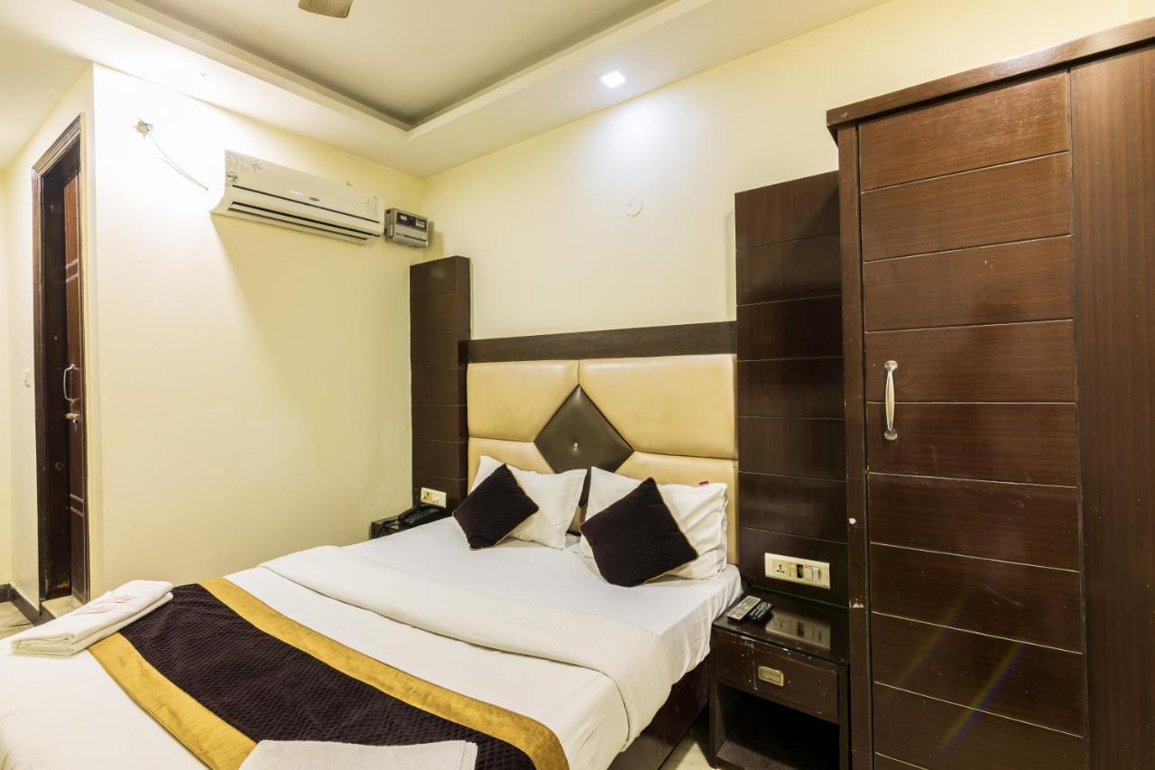 Hotel Grand Shyam- In Front Of New Delhi Railway Station-Couple Friendly Neu-Delhi Exterior foto